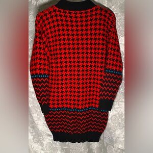 Vintage Bears Crossing 100% Acrylic Sweater Mid-Dress Black /Red Color Sz.Small